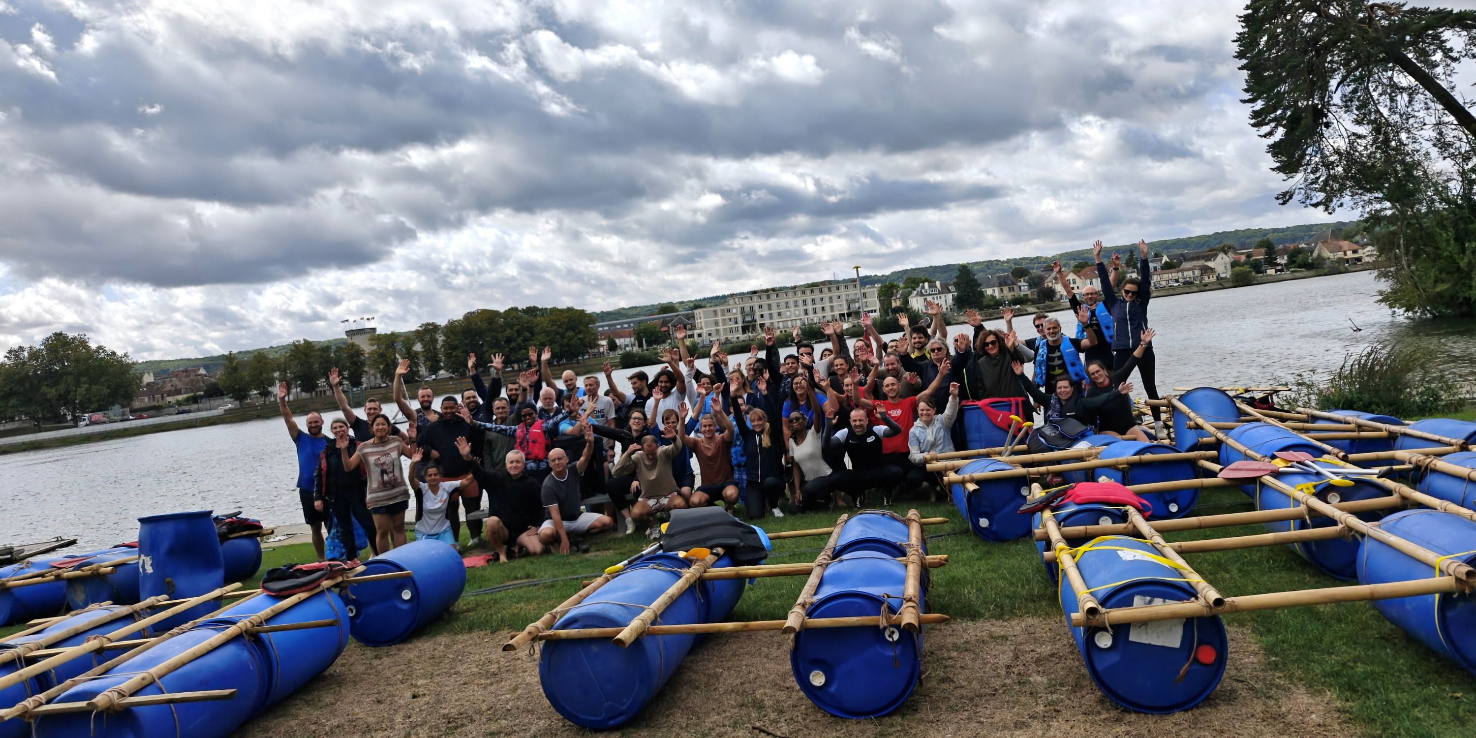 Groupe scolaire en kayak vernon